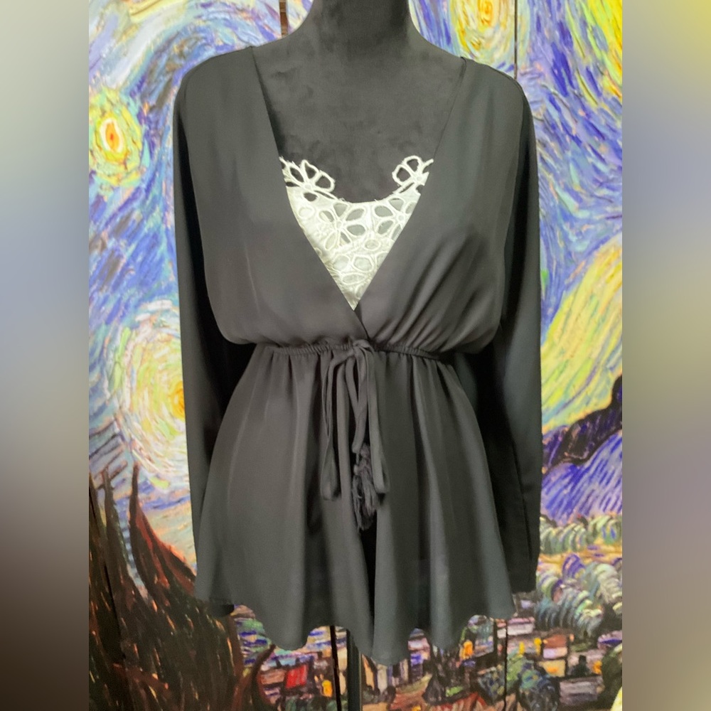 Nic & Jo medium, black chiffon romper
